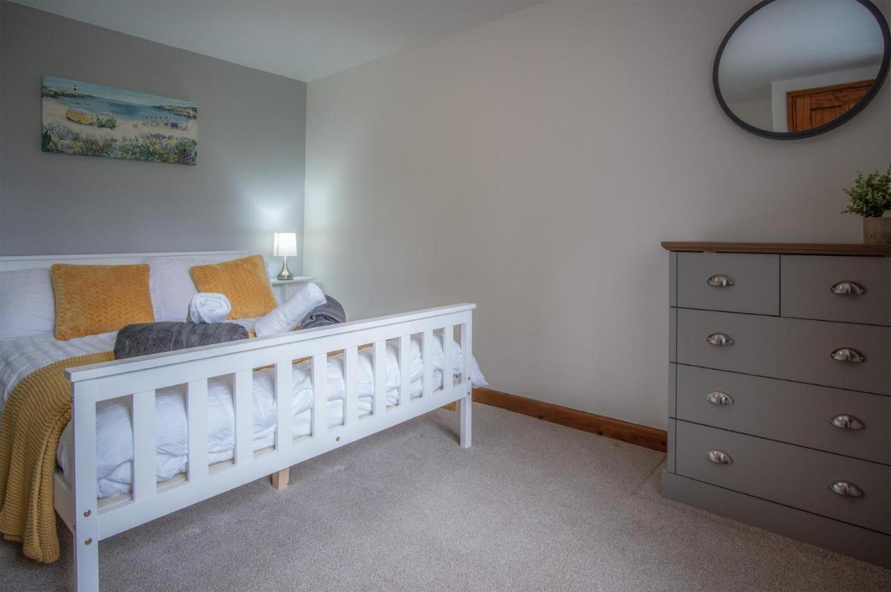 Tucking Mill - 3 Bedroom Holiday Home - Stepaside Stepaside  Экстерьер фото