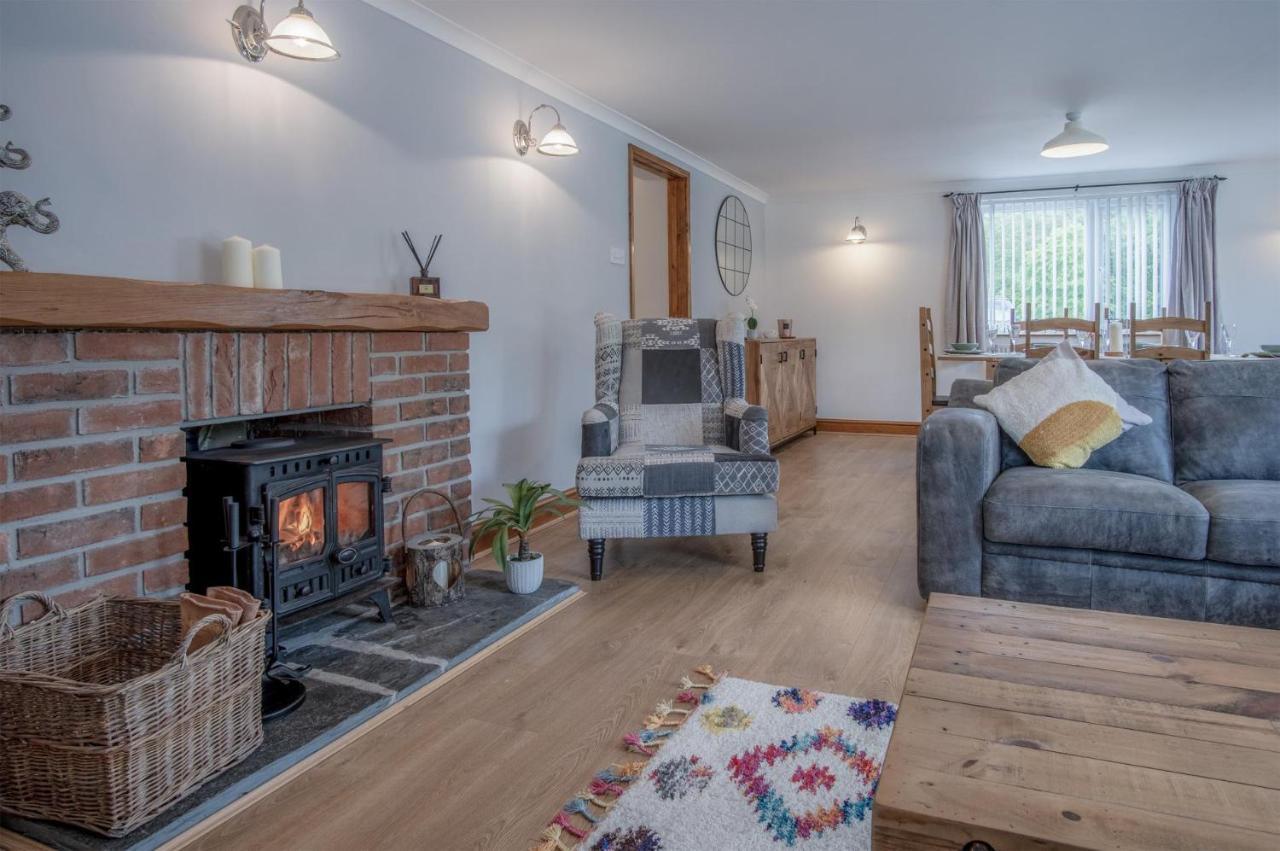 Tucking Mill - 3 Bedroom Holiday Home - Stepaside Stepaside  Экстерьер фото