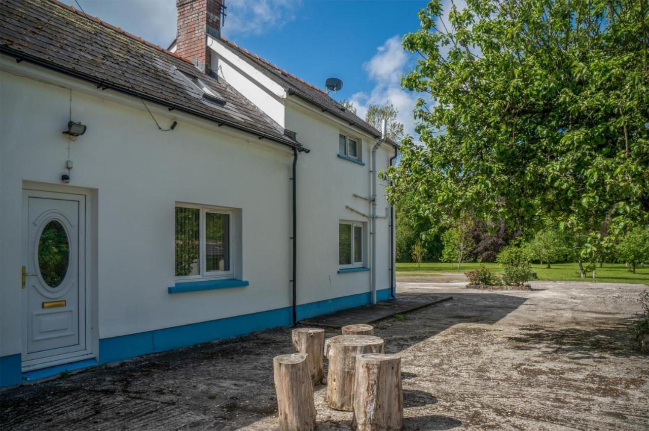 Tucking Mill - 3 Bedroom Holiday Home - Stepaside Stepaside  Экстерьер фото