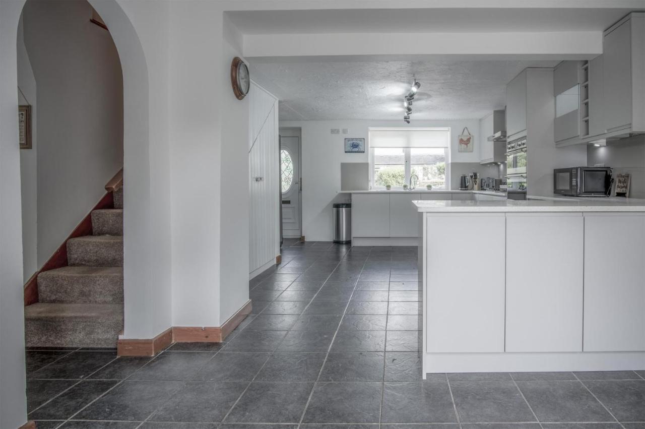 Tucking Mill - 3 Bedroom Holiday Home - Stepaside Stepaside  Экстерьер фото